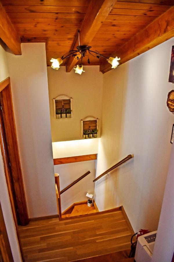 Marilou'S Cottage Agios Matthaios  Exterior photo