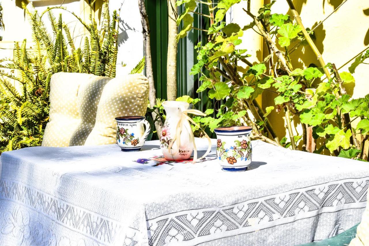 Marilou'S Cottage Agios Matthaios  Exterior photo