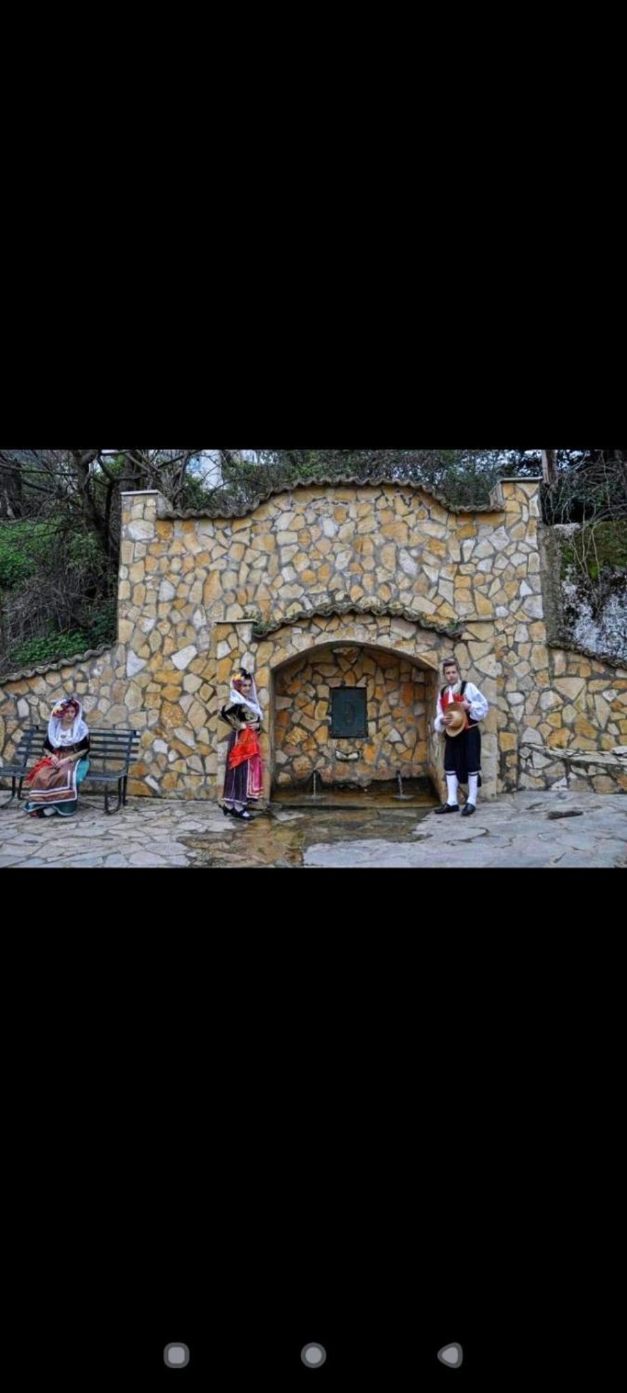 Marilou'S Cottage Agios Matthaios  Exterior photo